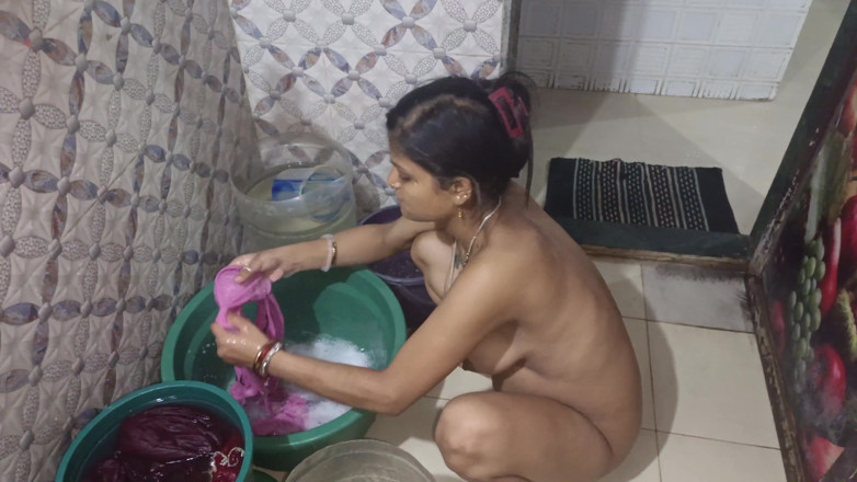 Aalox: Quando il marito non è in casa video di sesso hindi