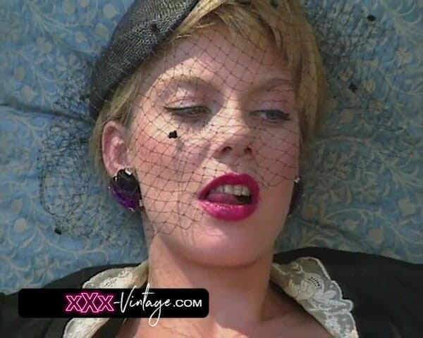 XXX-Vintage: Lesbian trio with 3 hot babes