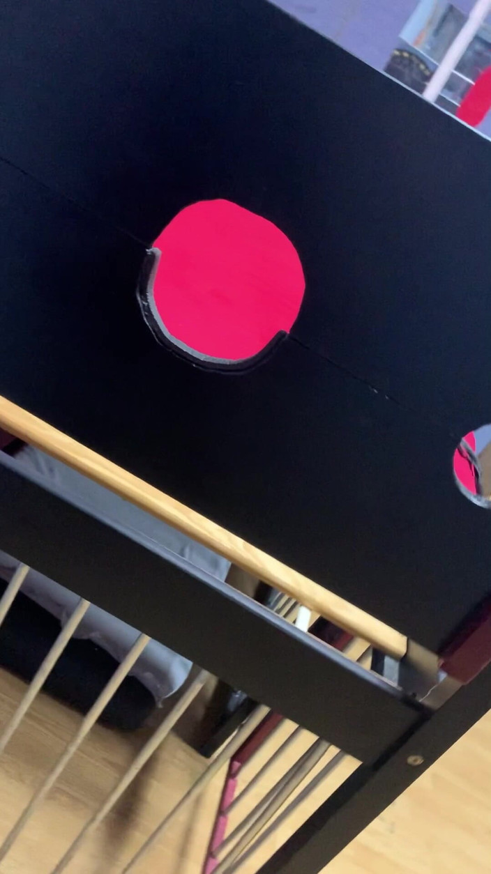 Maitresse Clara: Saya membuka pintu penjara bawah tanah ini kepada anda