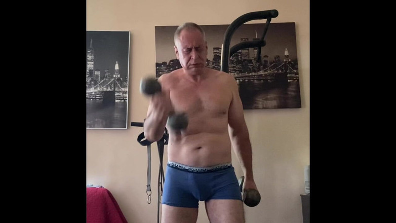 Alex Igogo: Film nummer 9