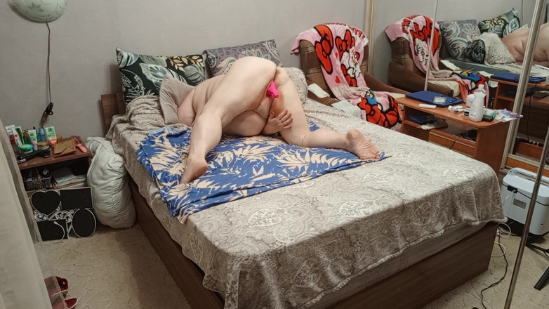 Zona901: Stiefmutter masturbiert große muschi vor dem sex