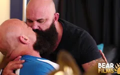 Bearfilms 毛茸茸的熊 jayson west 和 victor west raw 品种