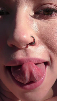 Casting se Sexy Hazel Paige
