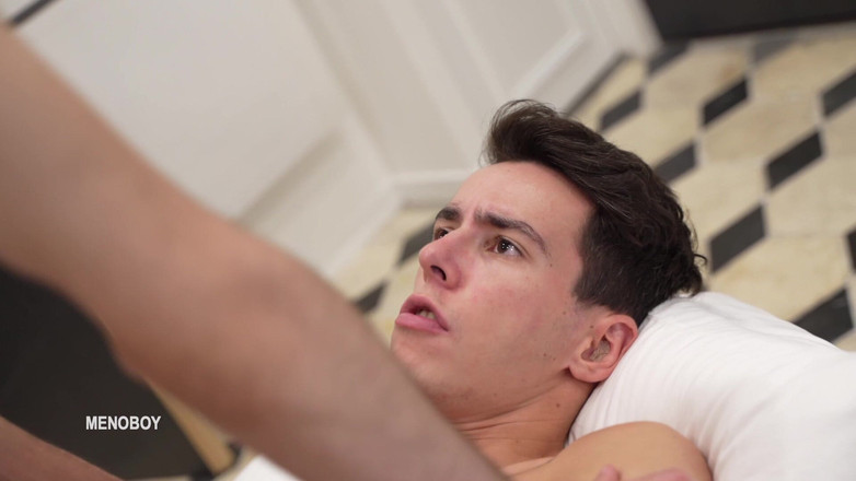 Menoboy: Riunione gay alla lavanderia