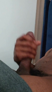 Un Black Avec La Plus Grosse Bite Monstrueuse