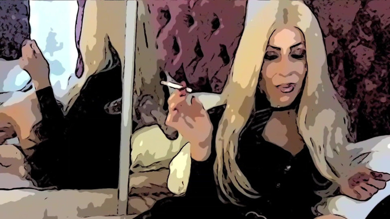 Candise Secret: Pisciare in pubblico, videochiamate e uso il mio inattuale per...