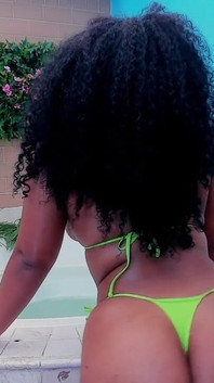 Look How She Shakes That Big Ass