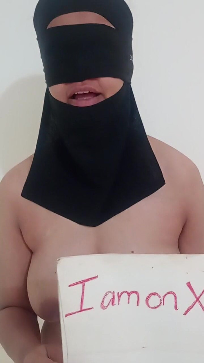 Bigbarrek: 義姉が遺体を見せている