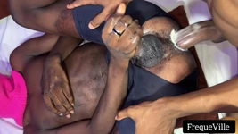 Pantatku dientot sama temanku sama kontol raksasa pria kulit hitam 10 inci