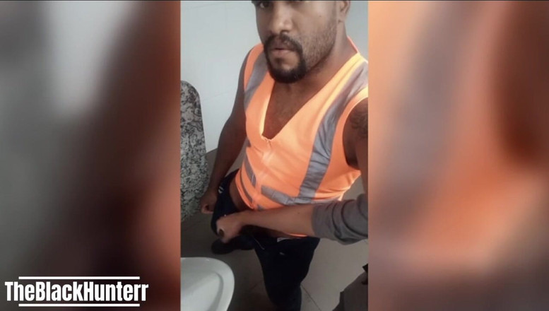 TheBlacKHunterr: 職場のバスルーム