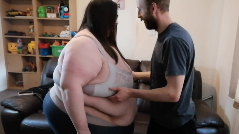 SSBBWLadyBrads: SSBBW bely and slave lift &amp; lifted fat fat goddess