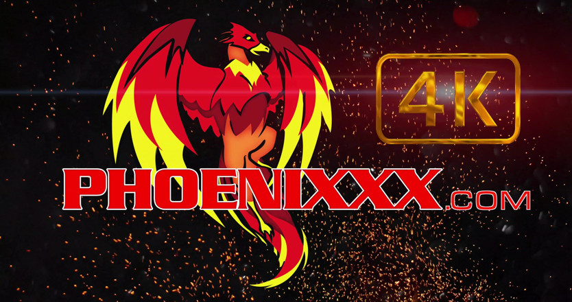 Phoenixxx: Вісім дюймів нижче: до віктора, здобич!