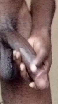 Londiq Double Handjob and Cummimg