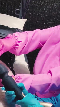 2 sadystyczne pielęgniarki dręczące niewolnika z dźwiękiem