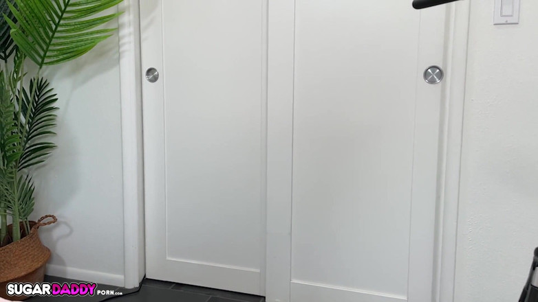 Sugar Daddy Porn: Sugar Stepdaddy Latina Teen Raw Sex Tape