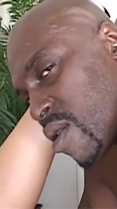 Una brunetta arrapata viene scopata a quattro zampe dall'enorme cazzo nero di Lexington Steele (The Dark Side X) Horny Brunette Gets Doggystyle Fucked by the Huge Black Cock of Lexington Steele (The Dark Side X)