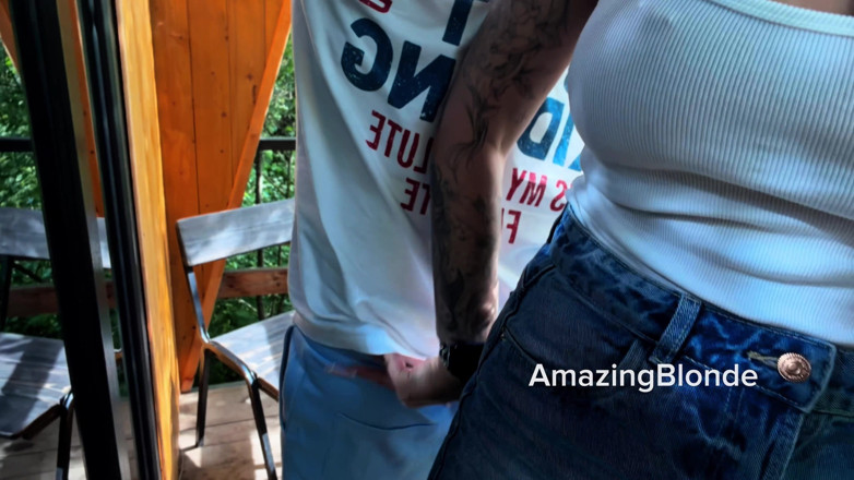 Amazing Blonde: Hotel de lujo, bosque salvaje y mamada jugosa junto al...