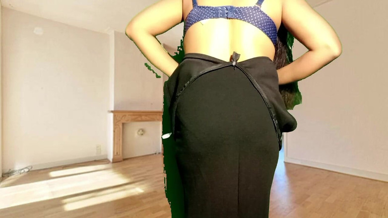 Monawife: Sexy holka otevřená kundička a bobbs