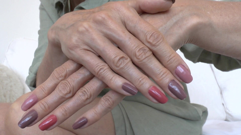 Lady Victoria Valente: Fetiche por mãos e unhas bonitas, JOI, parte 3, Lady Victoria...