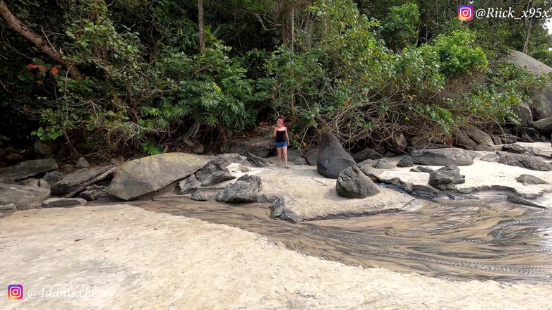 Cherry Adams: Sex on the deserted beach!! Amateur Brazilian teen sucked dick...