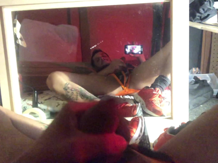 MisterFreak25: Zrcadlové zrcadlo, tlusté mexické Chorizo