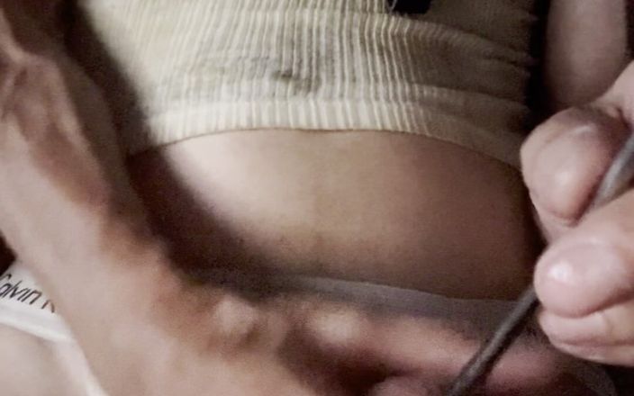 Taylor Tash: サウンディングロッドを使用するSissy