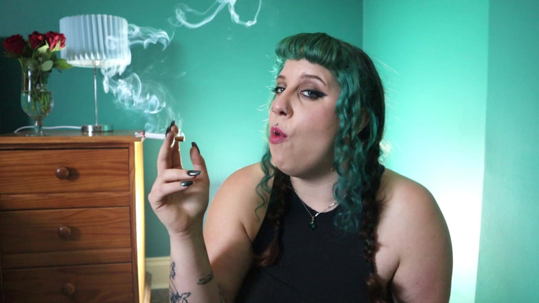 Goddess Kinx: Learn to Smoke