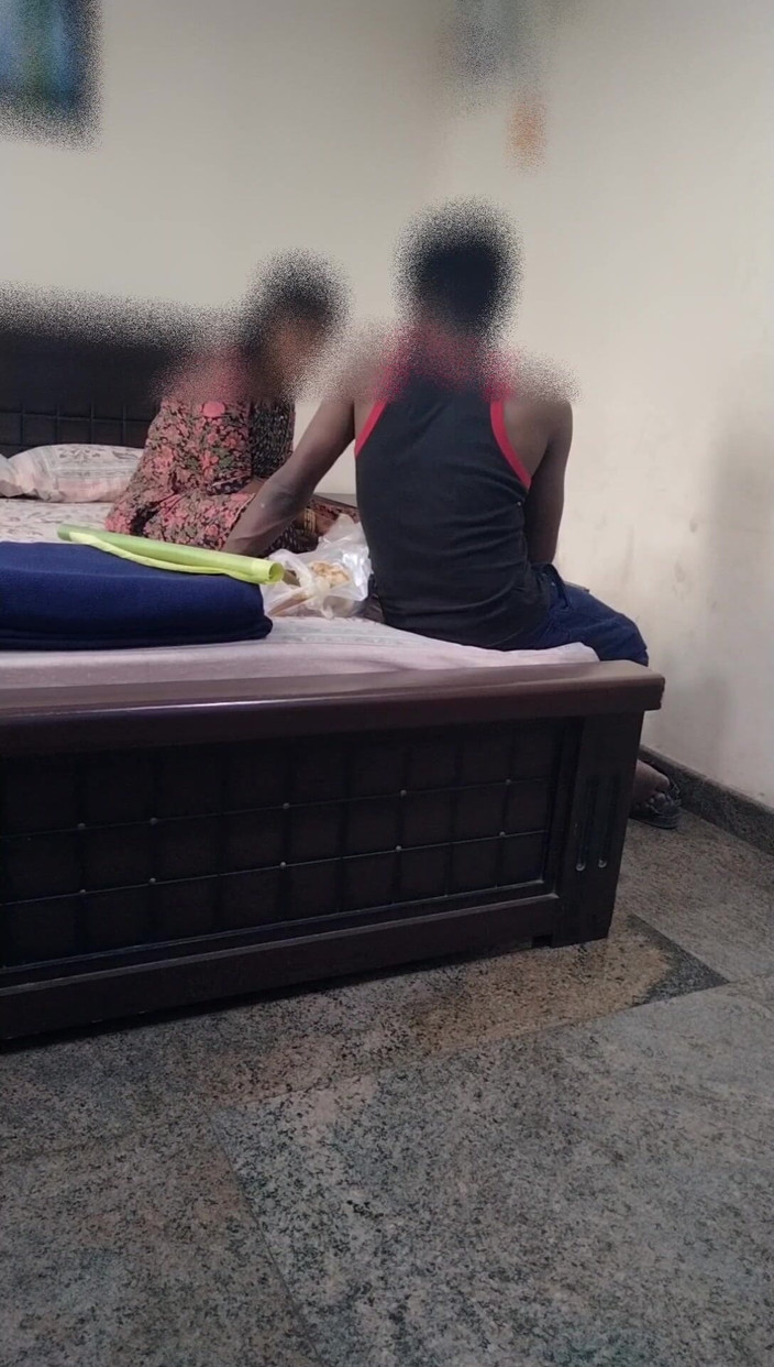 Tamil lesbian: Perbincangan tentang penggambaran dan seks