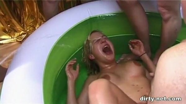Club Express: Extremo mijando com Maja Gold