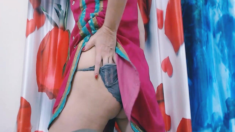 Bolly Karma: 我喜欢我继父背着我的继母