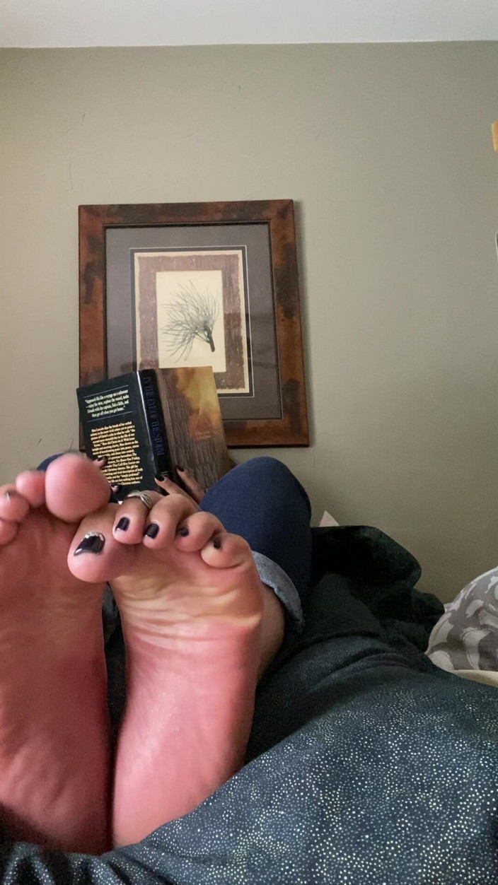 Tan feets: 발바닥을 무시하는 탄피츠 블랙 페디