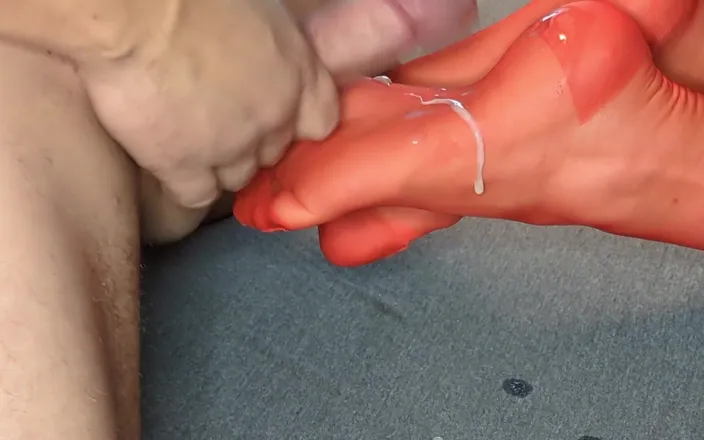 EricSkyMDH: Wanked in Red Rht Nylons