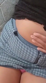 Si Dia Bermain Dengan Pepeknya Yang Teruja Dengan Baik