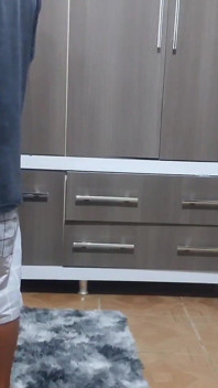 Streich mit der ehefrau, ich habe sie verkauft und meine freundin kommt aus dem schrank