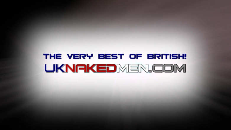 UK Naked Men: Courier