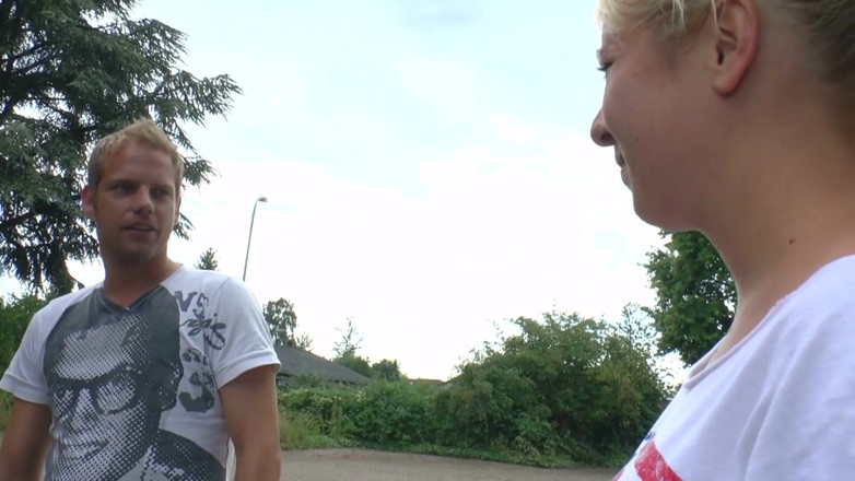 German amateur - 100% German hardcore videos: Блондинка мілфа трахається в задній частині вантажівки