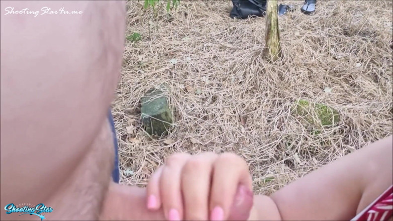 Shooting Star: Creampie inconnu devant une baise publique avec danger