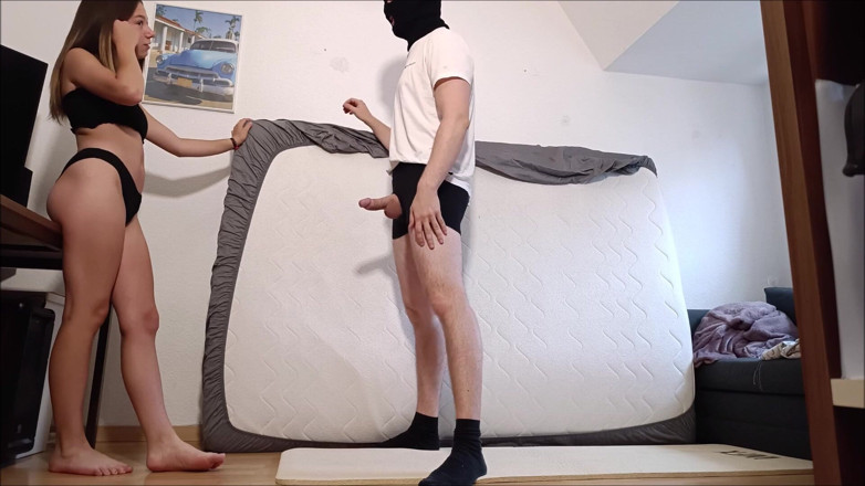 GermanBallsBusted: Barefoot Ballbusting in Bikini