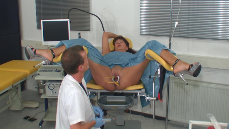 Rubber & Clinic Studio - 1ATOYS: Speculum and bladder enema
