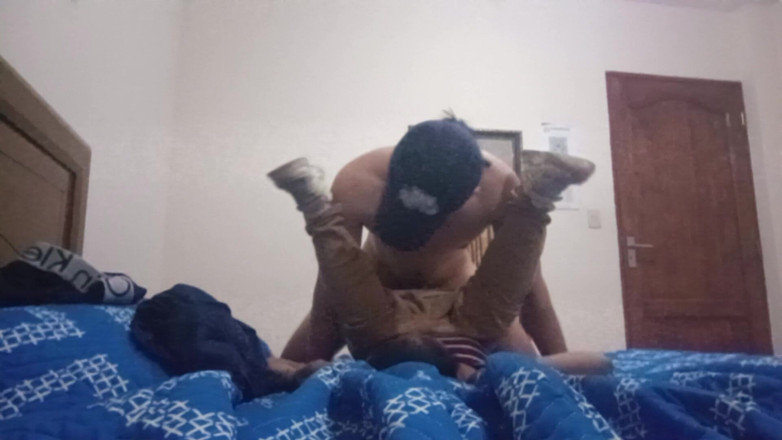 Moo DBOXXX: 我们每天都和岳母在一起，我们为了能做爱而逃跑，她的老公什么都不知道