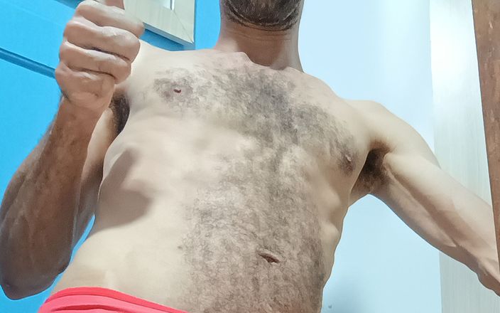 osmar1221: Çıplaklığımın klibi, her şeyi gösteriyorum