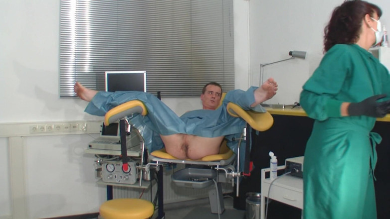 Rubber & Clinic Studio - 1ATOYS: Ultrason ile sapık anal muayene