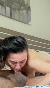 MILF Trasforma Un Semplice Pompino in Pura Arte