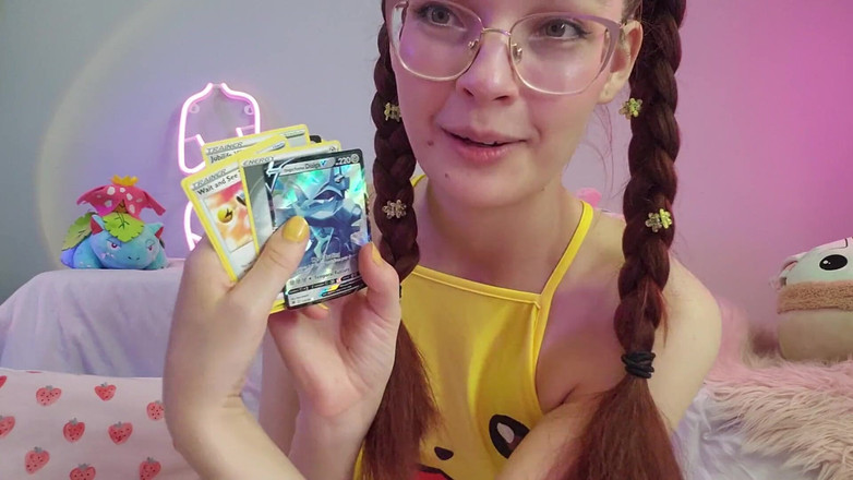 petitesubkitten: E-holka Prsa a Pokmon tahá