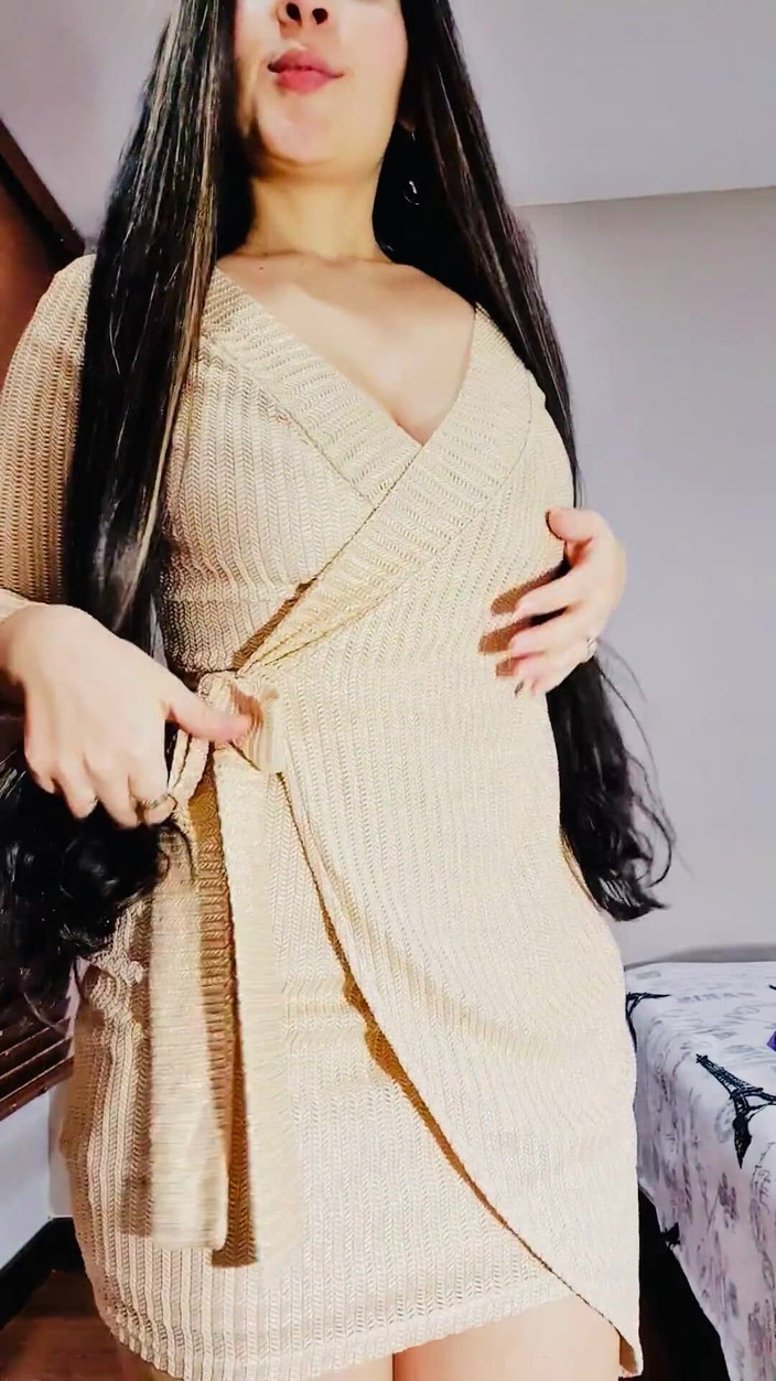 Vika_Sexting: 黄金の肌の謎