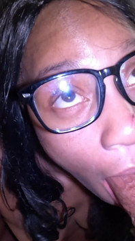 Negra puta recebe outro facial bagunçado