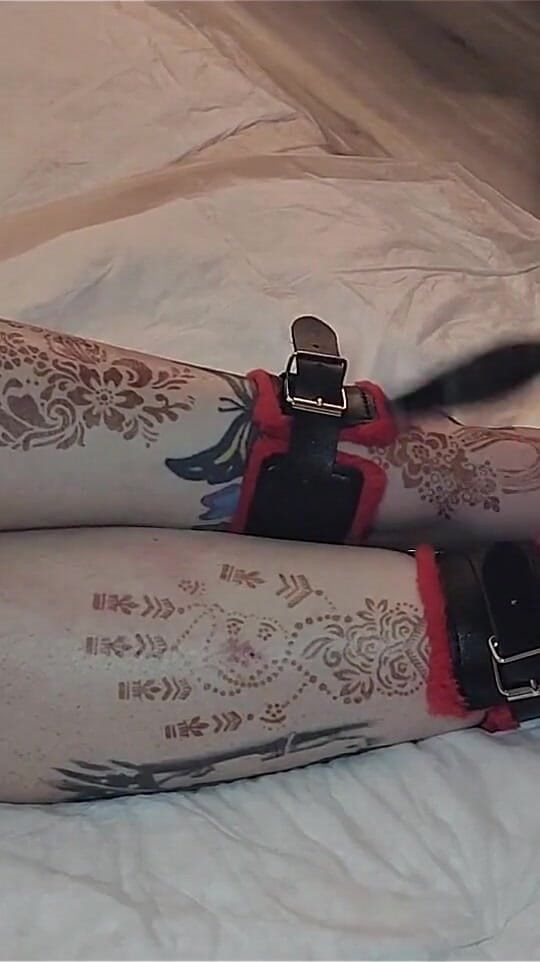 CrippleFreak4U: Đôi chân 13 phụ nữ xinh đẹp của tôi và đôi chân dài...