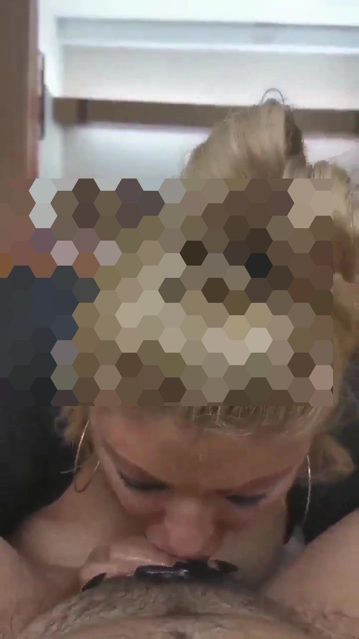 VioletOffer97: Я Обожаю Давиться Его Пенисом