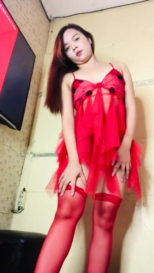 AsianSharinami: Heißes asiatisches stripteaseen
