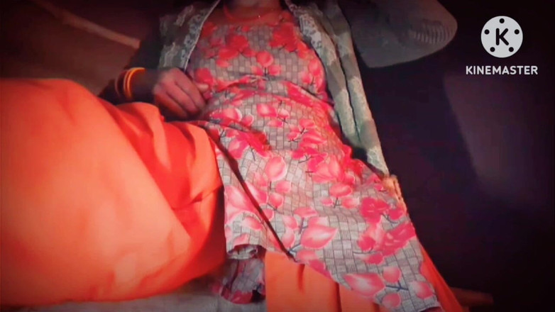 TricolorMusic3: Mặc một bộ ảnh, cô ấy đang thủ dâm từ trên cùng của...